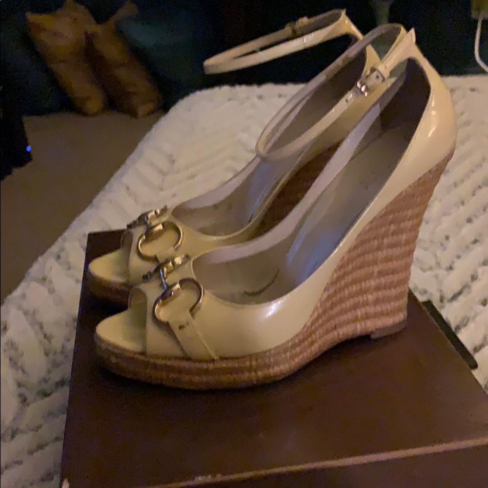 Gucci women’s wedge heel size 8 B in original box
